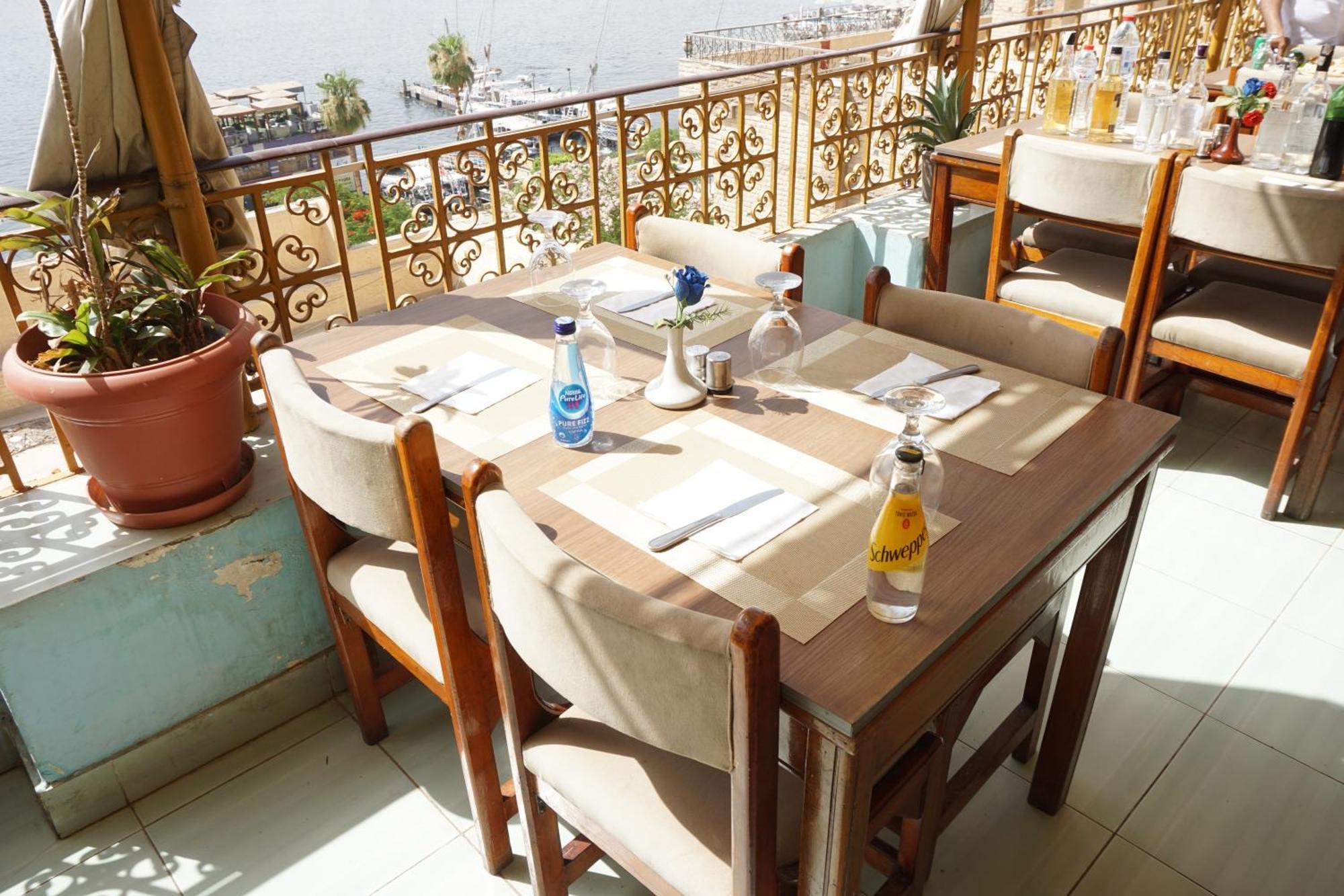 Hotel Merry Land & Roof Nile Restaurant 2*