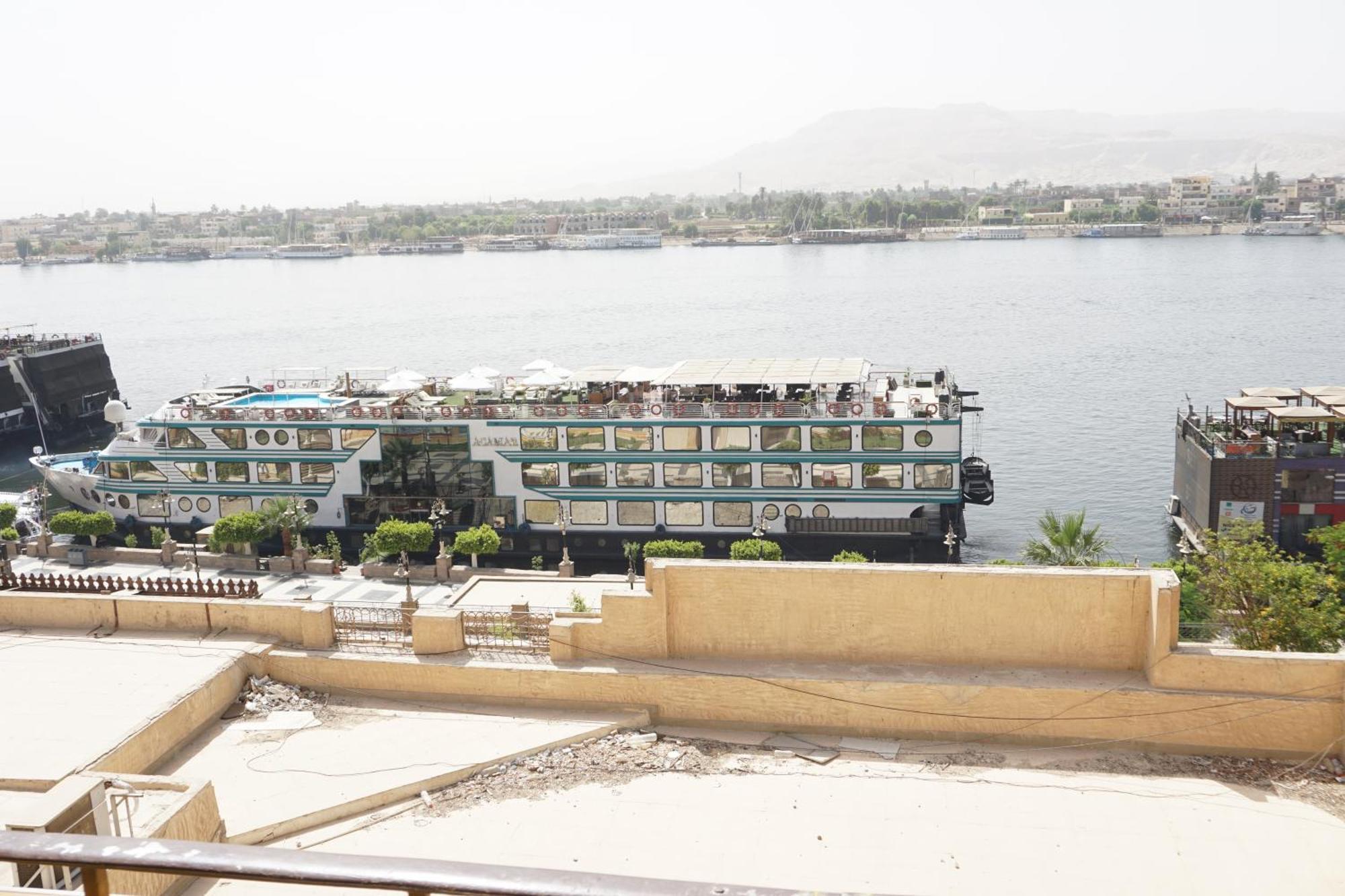 Merry Land & Roof Nile Restaurant 2* Luxor