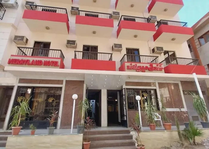 Merry Land Hotel & Roof Top Nile Restaurant Luxor