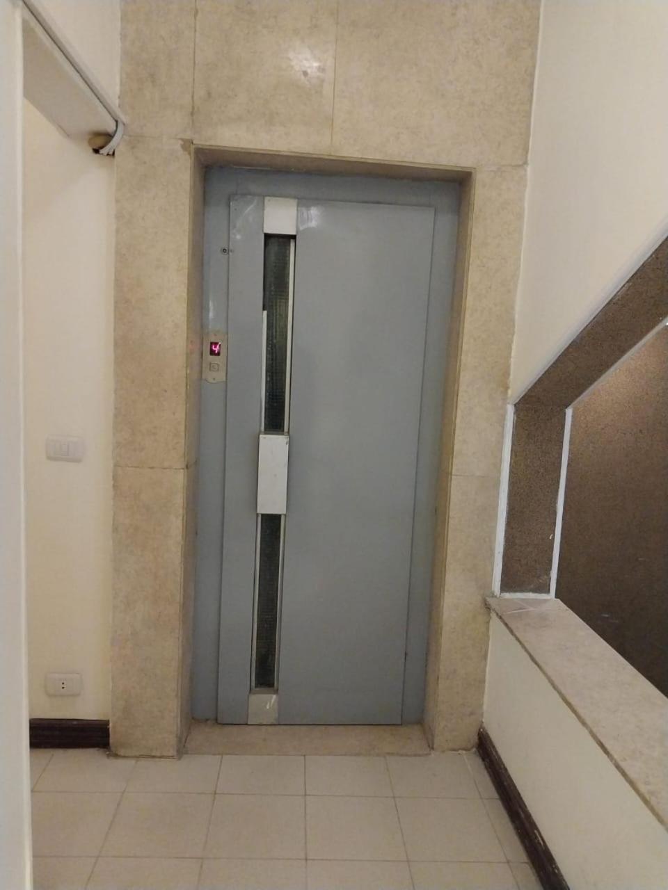 Отель Merry Land & Roof Nile Restaurant Луксор