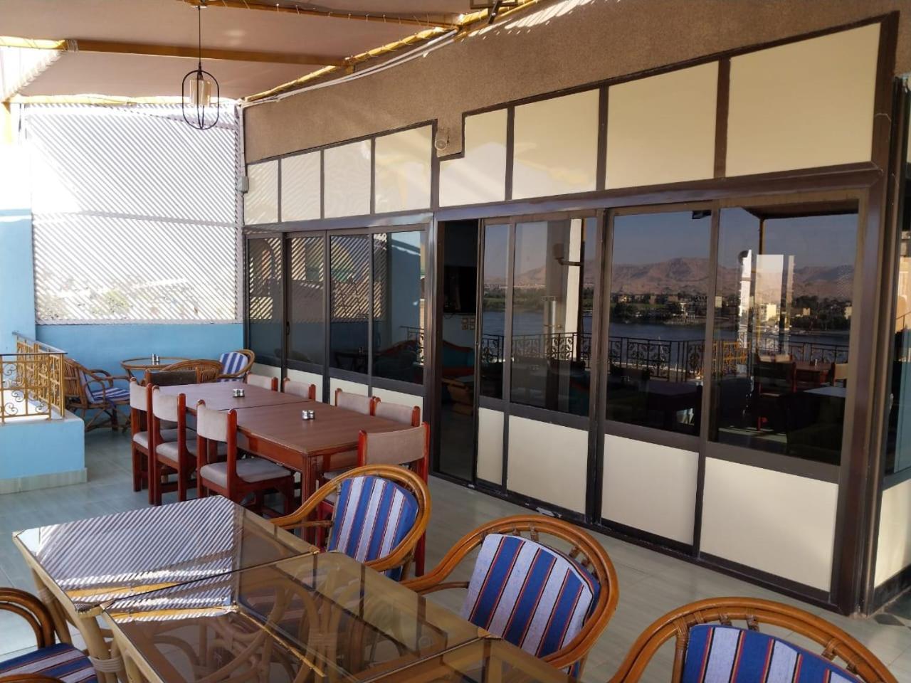 Merry Land & Roof Nile Restaurant