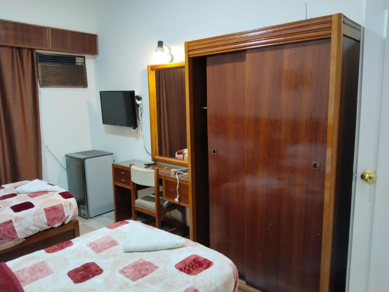 Hotel Merry Land & Roof Nile Restaurant 2*
