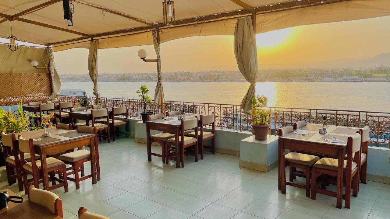Hotel Merry Land & Roof Nile Restaurant 2*