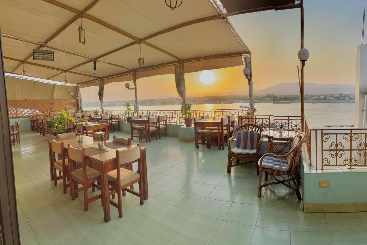 Merry Land & Roof Nile Restaurant