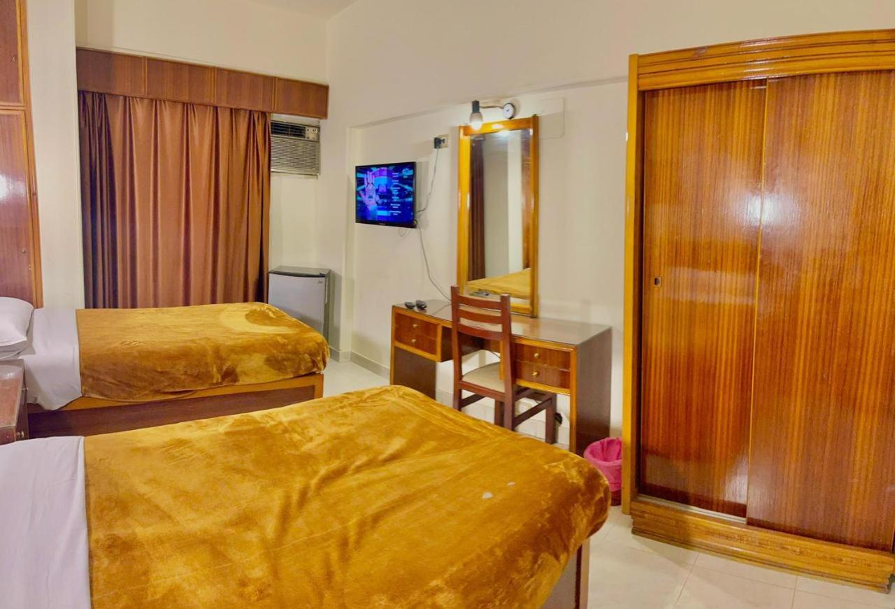 Hotel Merry Land & Roof Nile Restaurant 2*